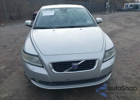 2010 Volvo S40 2.4I z USA, uszkodzony, nr VIN YV1382MS7A2486688